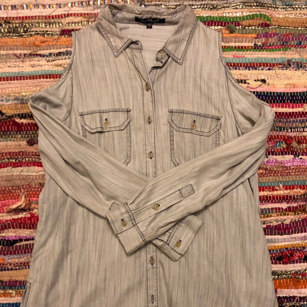 Velvet Heart Cold Shoulder Chambray Top